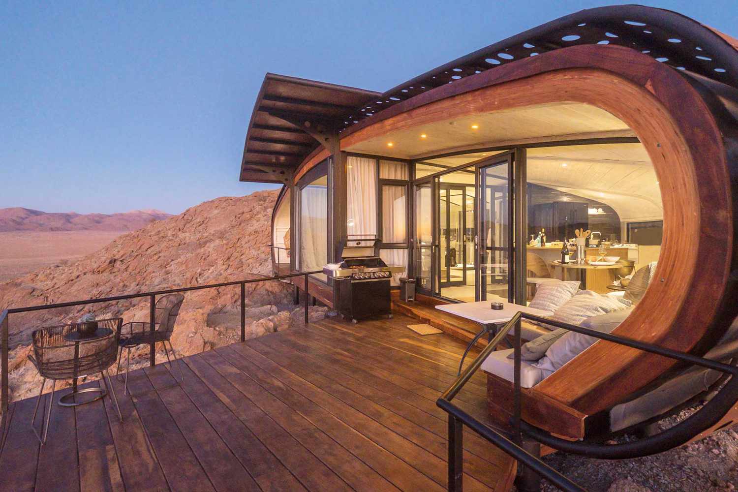 7 Day Highlights of Namibia Lodge Safari